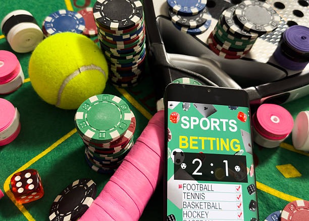 ipin live Casino Hold'em table showing dealer, community cards, and betting interface on mobile